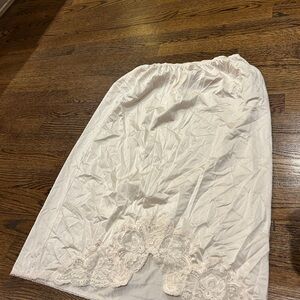 Olga Vintage Half Slip Beige nylon Size medium Coquette Balletcore Feminine Lace